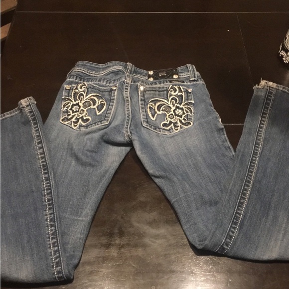 I’m not totally sure how much these cost originally but they’re miss me? Cute!!! - Picture 5 of 6